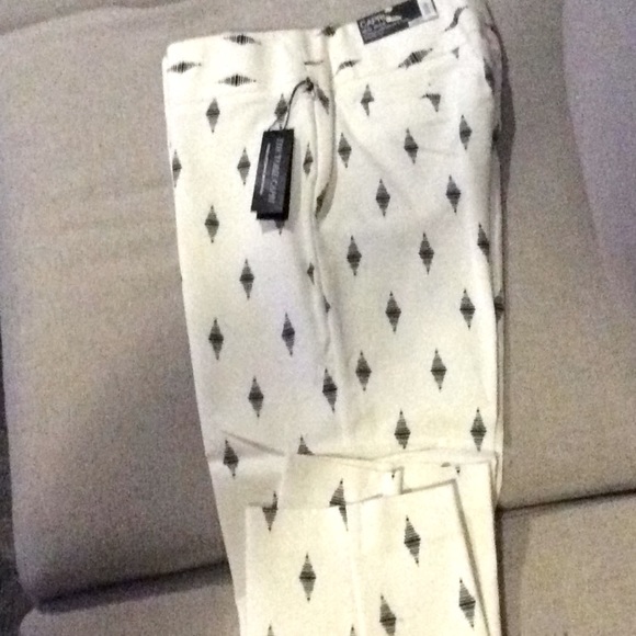 Capris - Picture 2 of 3